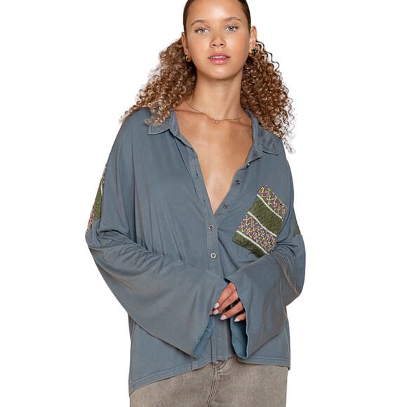 Olive Green Boho Oversize Button Up Shirt MEDIUM Bell Sleeve Slouchy Top POL NEW - Picture 2 of 11